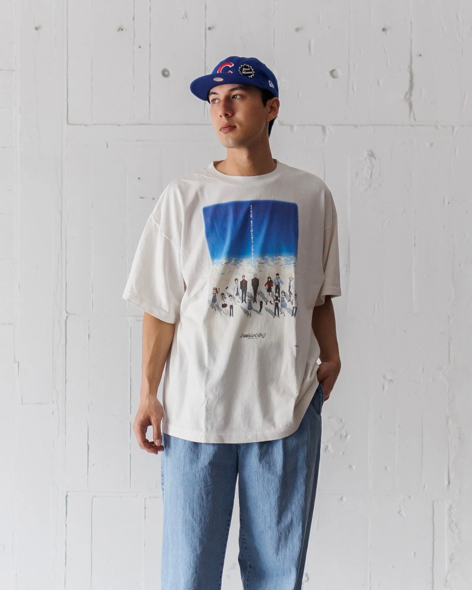 SAINT Mxxxxxx × EVENGELION × GEEKS RULE EV_SS TEE/BLUE/WHT Three-party co-branded Neon Genesis Evangelion co-branded TEE off-white S-XL Made of original OE yarn tube weaving without side seams to distinguish the width of the fabric Original consistent co-branded label/co-branded wash mark/little angel anti-counterfeiting label Top-notch printing technology Repeated pattern making, closely following the original details